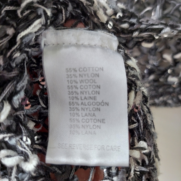 Knitted Sequined Hi-Low Top - Picture 6 of 7